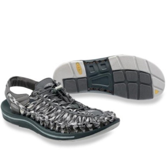 Keen UNEEK Men\'s Two-Cord Water Sandal in Magnet/Vapor Gray 8.5 main image 4